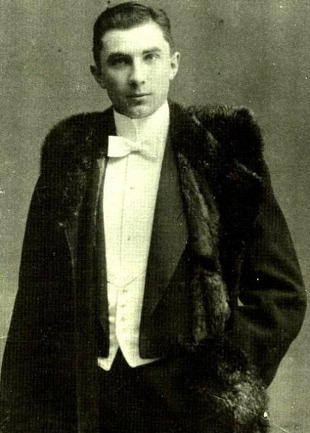 Bela Lugosi Age 18