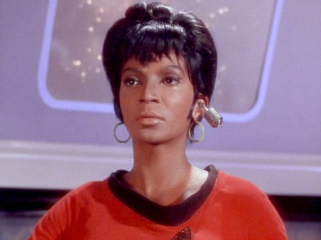 Eardevice Uhura Balance of Terror