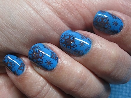 Javablue Snowflakes Manicure