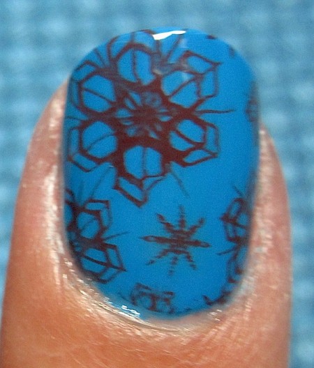 Javablue Snowflakes Manicure